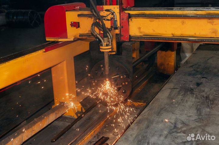 Шезлонги из ротанга / уличная мебель