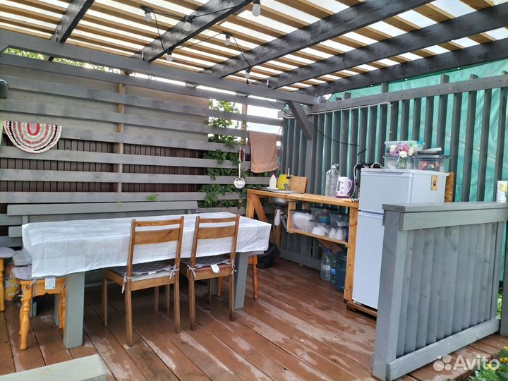 Сдаем беседку с террасой и мангалом, домик с баней
