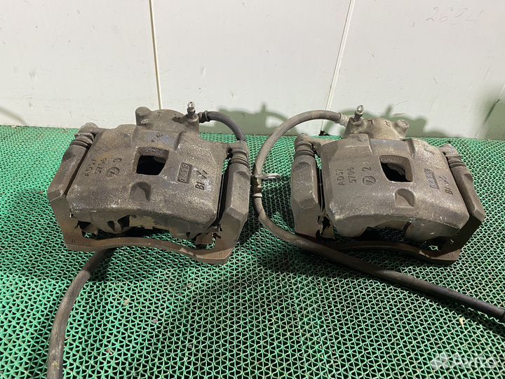 Суппорт Передний Subaru Impreza GH2 G12