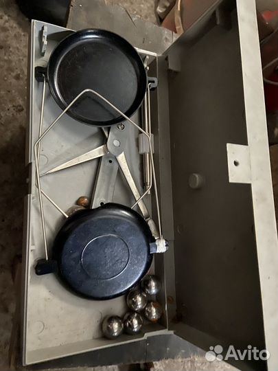 Радиоприемник. Швейная машинка. Весы СССР