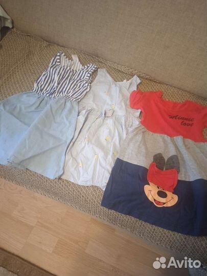 Куртки и пакет вещей для девочки