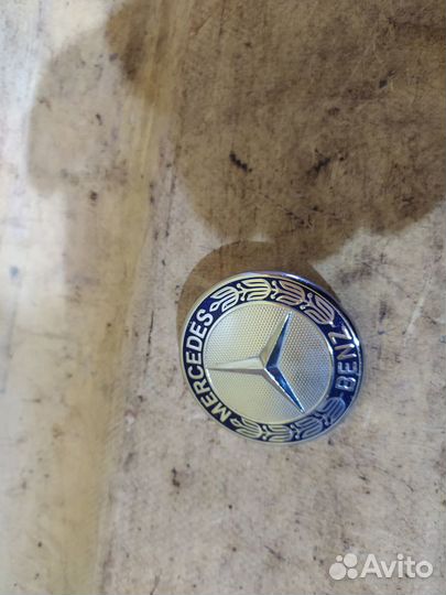 Эмблема на капот mercedes benz Мерседес бенц