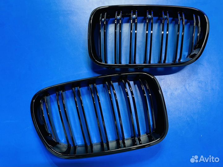 Решетка радиатора BMW F25 дорест М стиль глянец