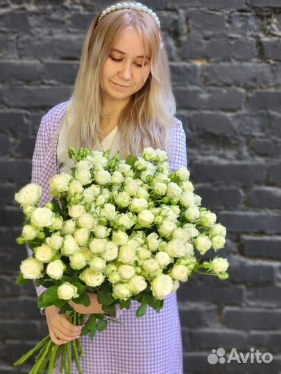 Цветы/букеты/розы /розы кустовые/круглосуточно