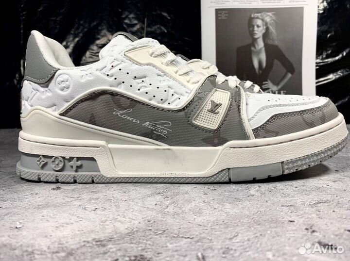 Кроссовки Louis Vuitton серые