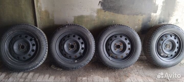 Bridgestone Blizzak Revo GZ 185/65 R15