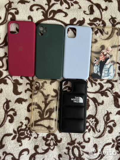 Чехлы на телефон iPhone 11