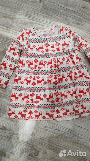 Два новогодних платья 104,116