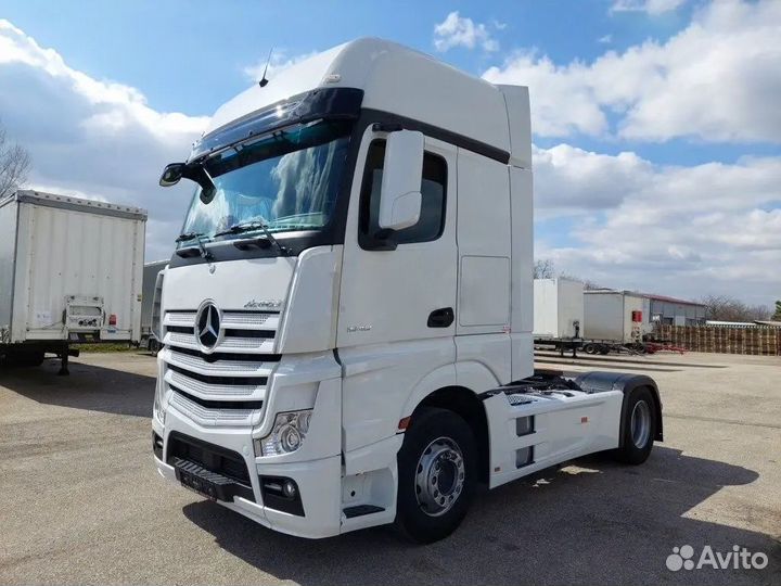 Mercedes-Benz Actros, 2023