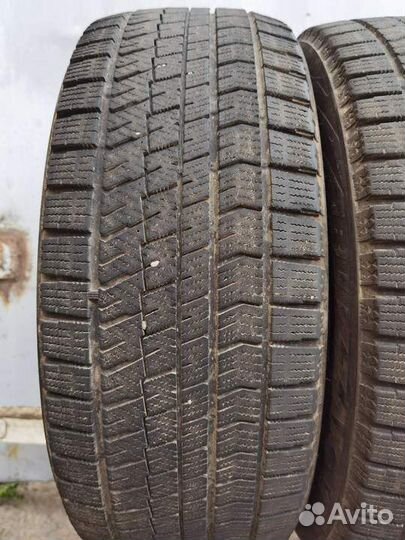 Bridgestone Blizzak VRX2 235/45 R18 94Q