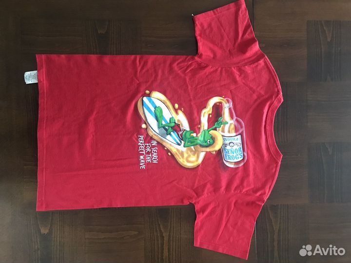 Футболка новая размер S (44-46)