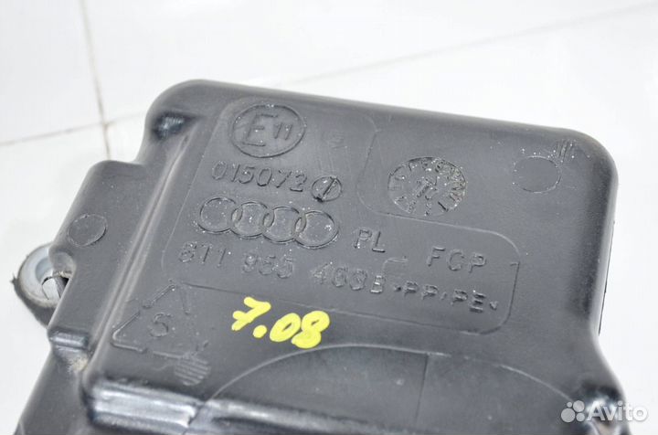 Горловина бачка стеклоомывателя Audi A5 8T 2007+