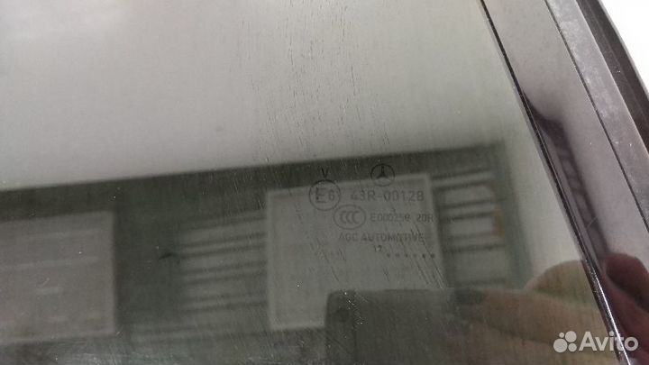 Стекло двери задней правой Mercedes-Benz E238 / C2