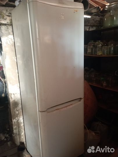 Холодильник бу