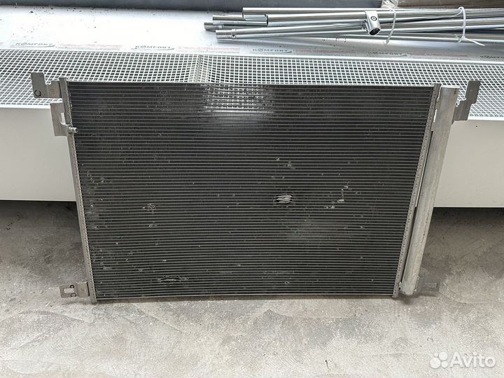 Радиатор на Порше Кайен