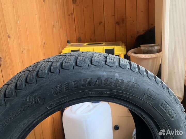 Goodyear UltraGrip Ice Arctic SUV 225/60 R17 103T
