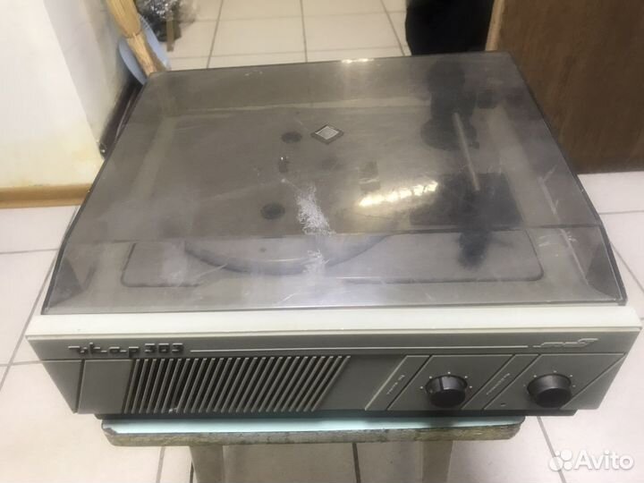 Электрофон Икар 303