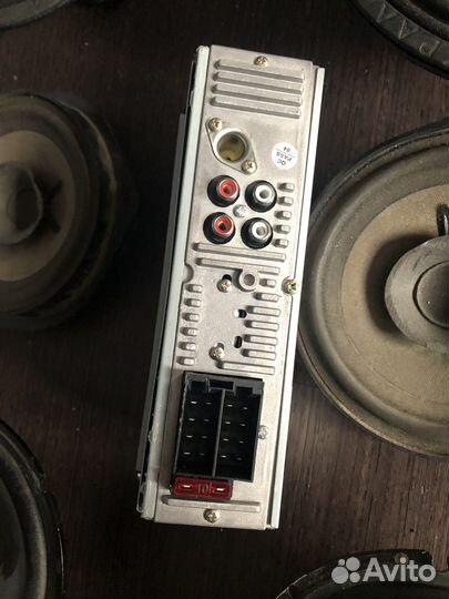 Магнитола с колонками