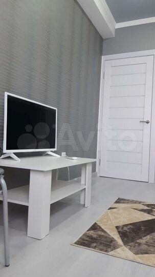 1-к. квартира, 43 м², 8/8 эт.