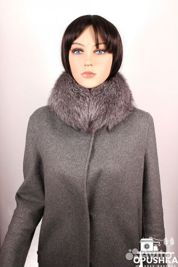 Продаю Шапку с воротником из песца