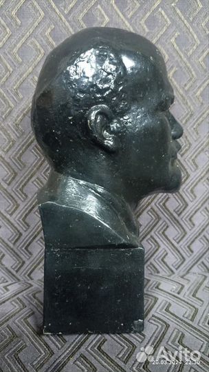 Бюст Ленина