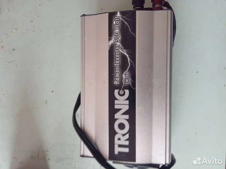 Инвертор 12 на 220