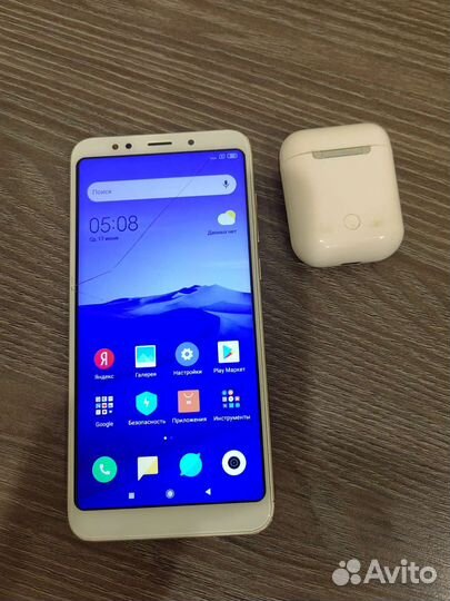 Xiaomi Redmi 5 Plus, 3/32 ГБ