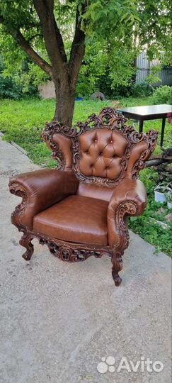 Перетяжка мягкой мебели на дому