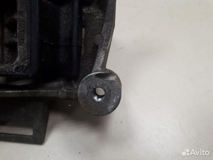 Опора двигателя