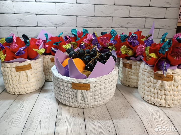 Вязаные корзинки ручной работы