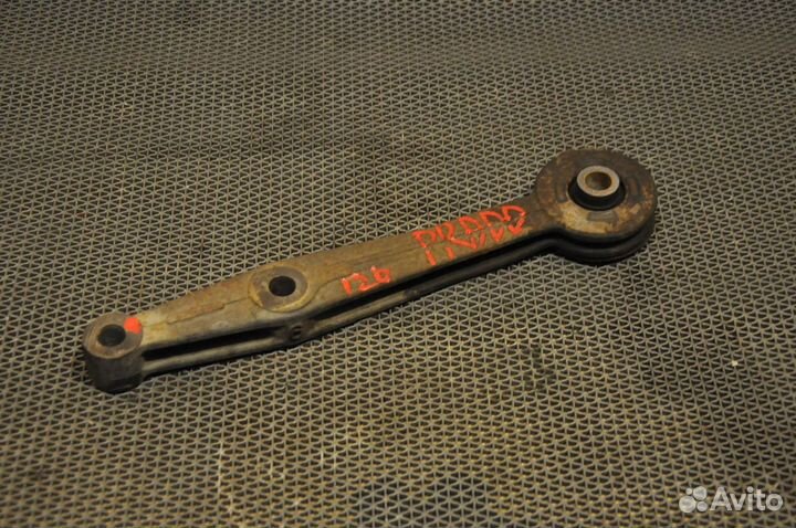 Подушка редуктора toyota land cruiser prado GRJ1