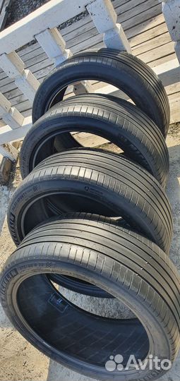 Michelin Pilot Sport 4 SUV 275/40 R22 108Y