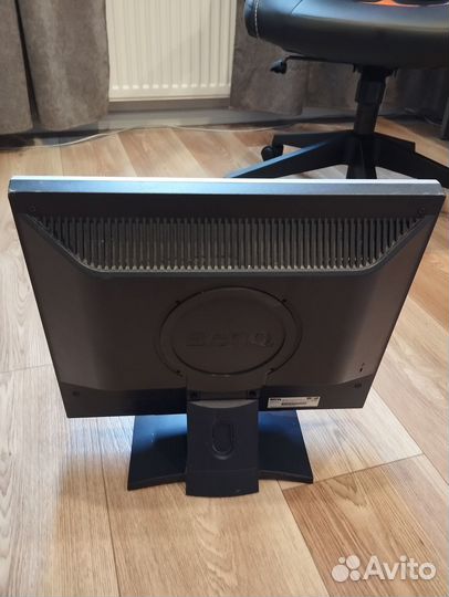 Монитор benq q7t4