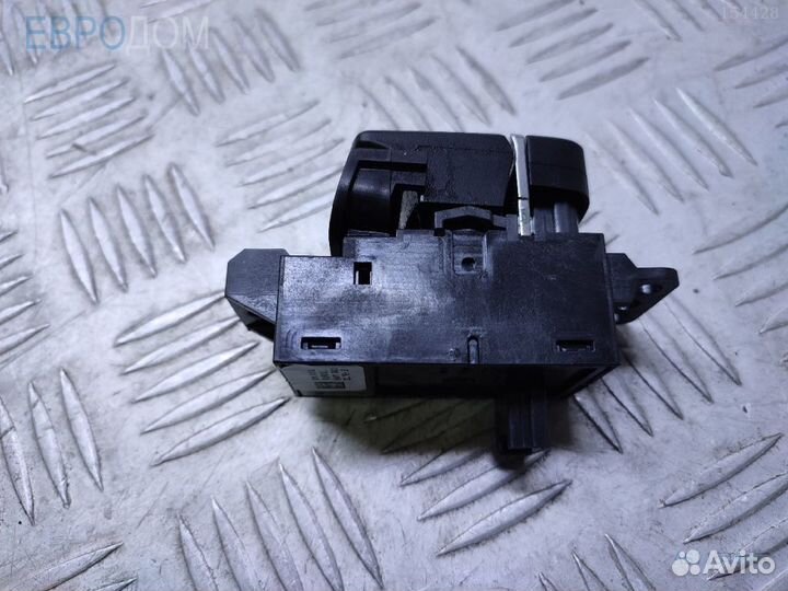 Кнопка ручника на BMW G08 s1154641