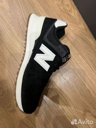Продается красовки New Balance