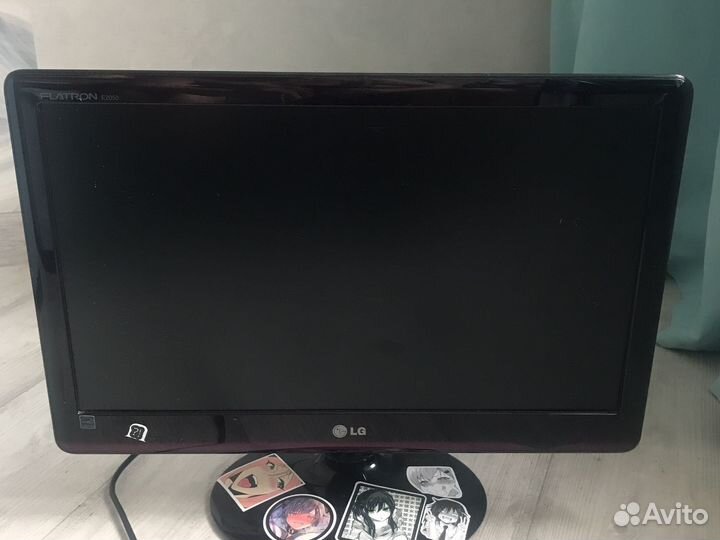 Монитор LG Flatron E2050, 61 см