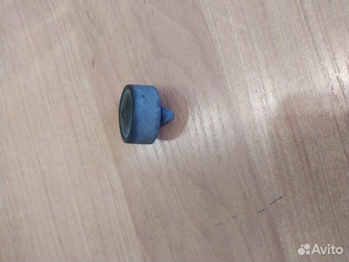 Отбойник (буфер) Volkswagen Passat B5+ седан ALZ 1