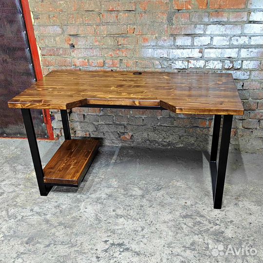 Компьютерный стол, игровой стол