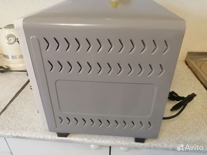 Электрический духовка с плитим