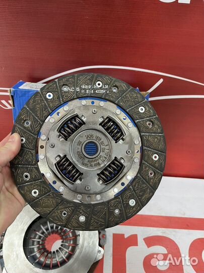 Комплект сцепления Ford Focus 3 1.6 Sachs