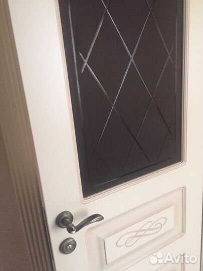 Стекло на межкомнатную дверь