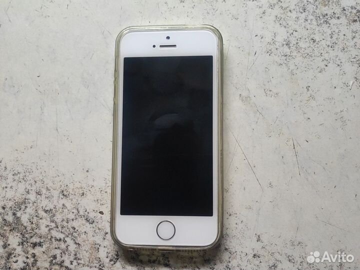 iPhone SE, 32 ГБ