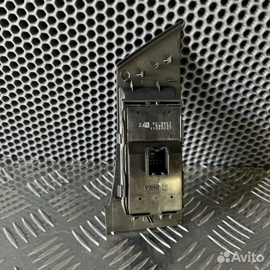 Блок управления стеклоподъемниками Opel Astra