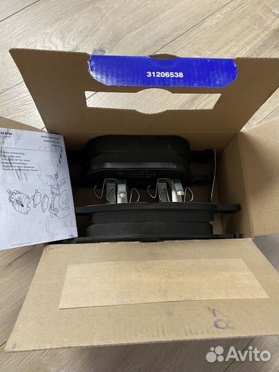 31471034 Диск тормоз и 31687104 колодки, перед Vol