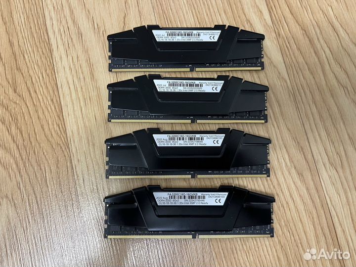 G.Skill Ripjaws V DDR4 32 GB (3200 MHz)