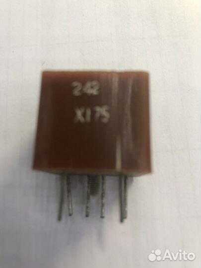 Радиодеталь трансформатор