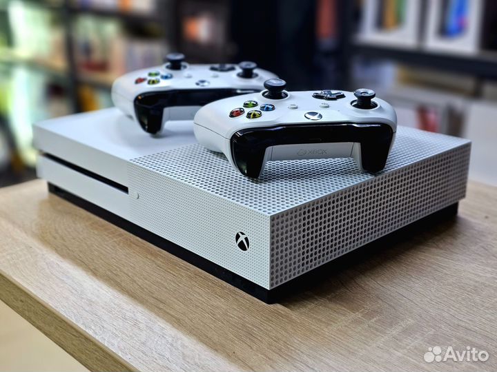 Xbox One S +игры
