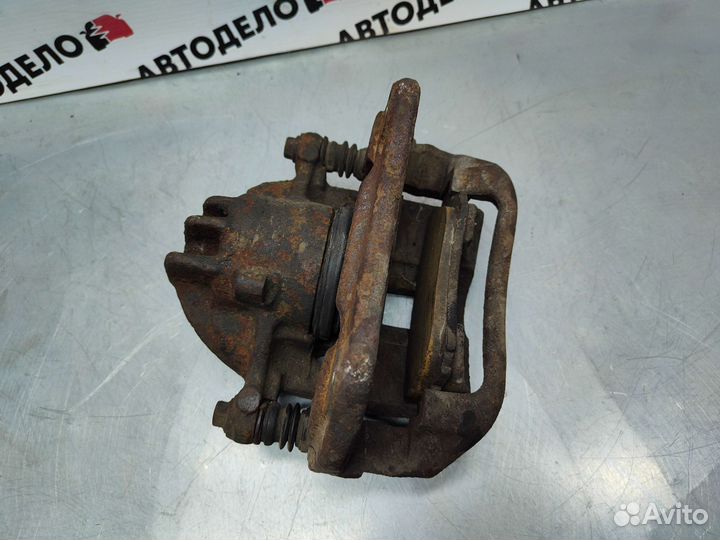 Суппорт передний Volvo S40 (VS16) 1997 г.в