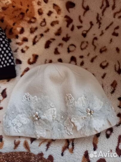 Шапки и перчатки женские