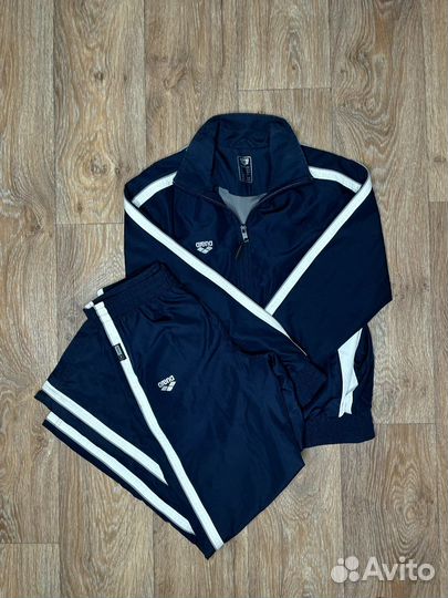 Спортивный костюм arena